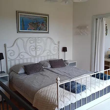 Haus Delma Holiday home *