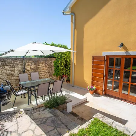 Haus Delma Ferienhaus *